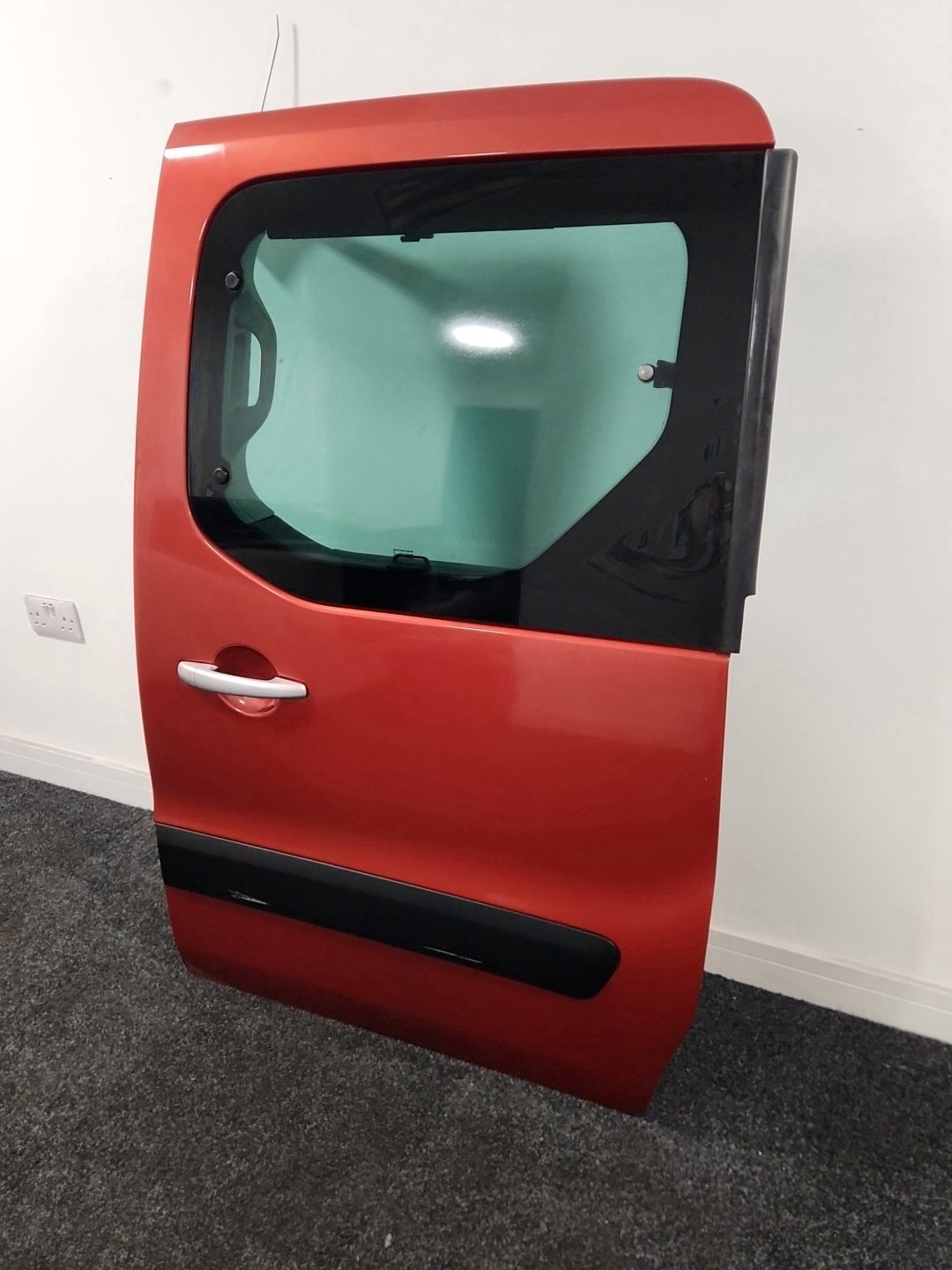 Peugeot Partner MK2 (PH1) (B9) Van Rear Left Complete Door in Tourmaline Red KHK