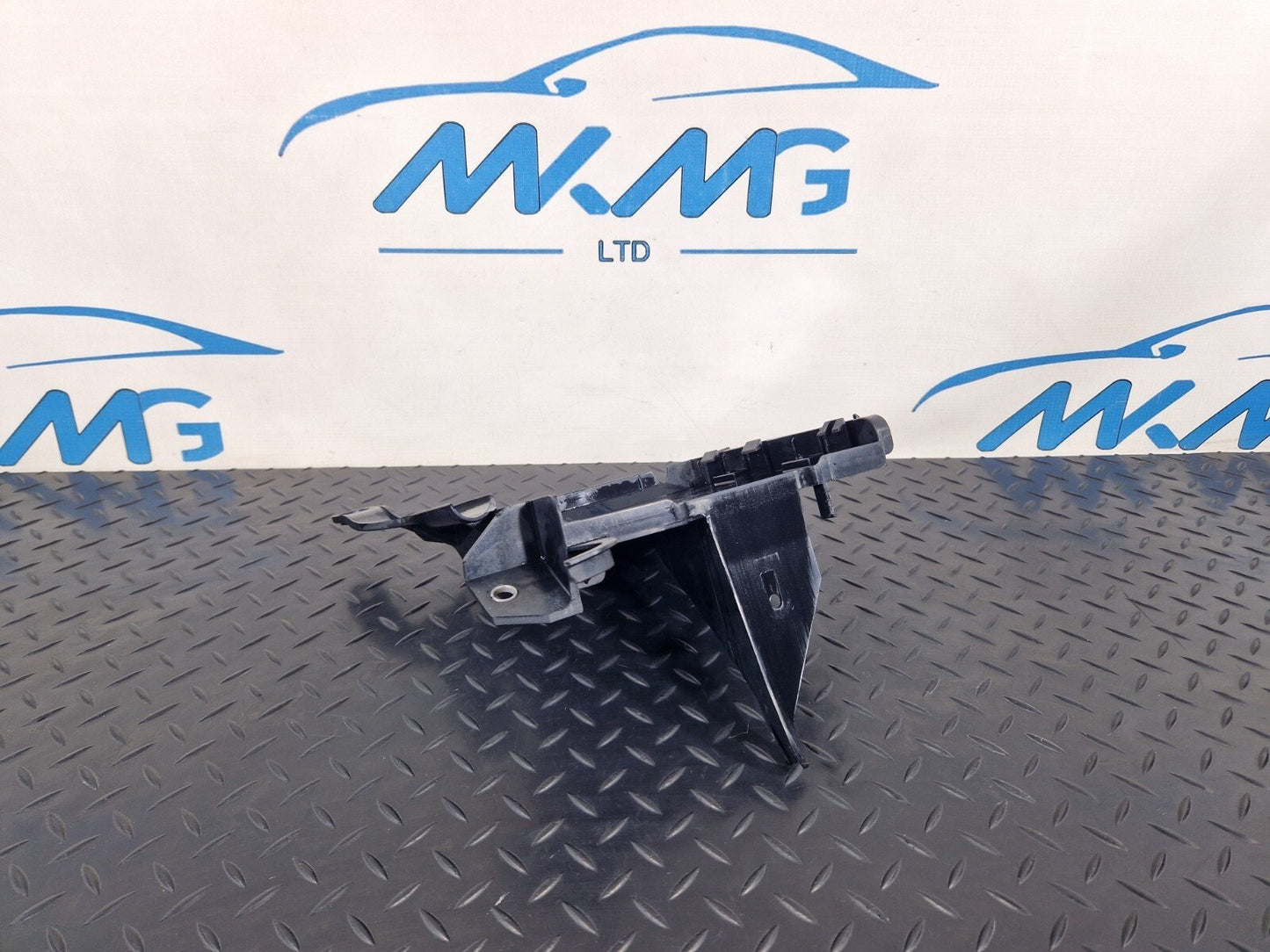 16-24 AUDI A5 F5 CONVERTIBLE GENUINE ENGINE CONTROL UNIT BRACKET 8W0907647A