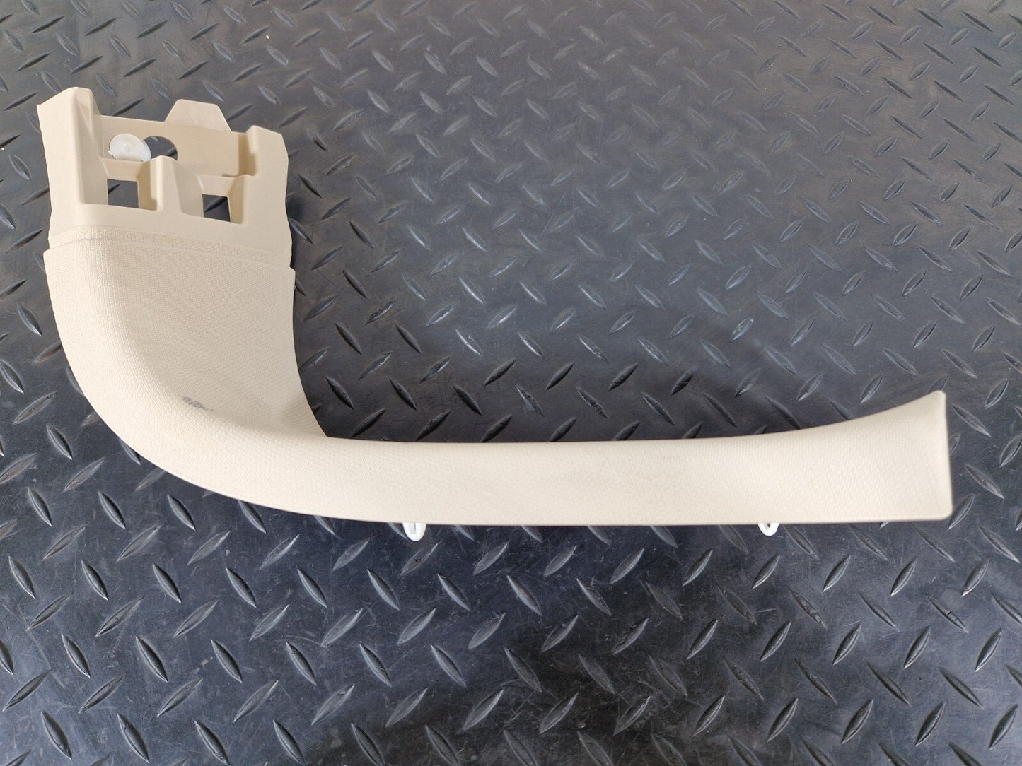 14-21 BMW 2 SERIES 218d GRAN TOURER F46 TAILGATE RIGHT SIDE TRIM PANEL 7318938