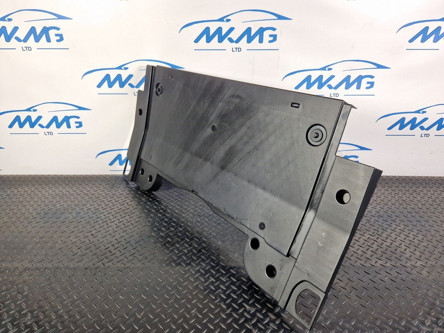 16-19 AUDI A4 B9 SALOON GENUINE TRUNK BOOT PLASTIC COVER TRIM 8W5863373