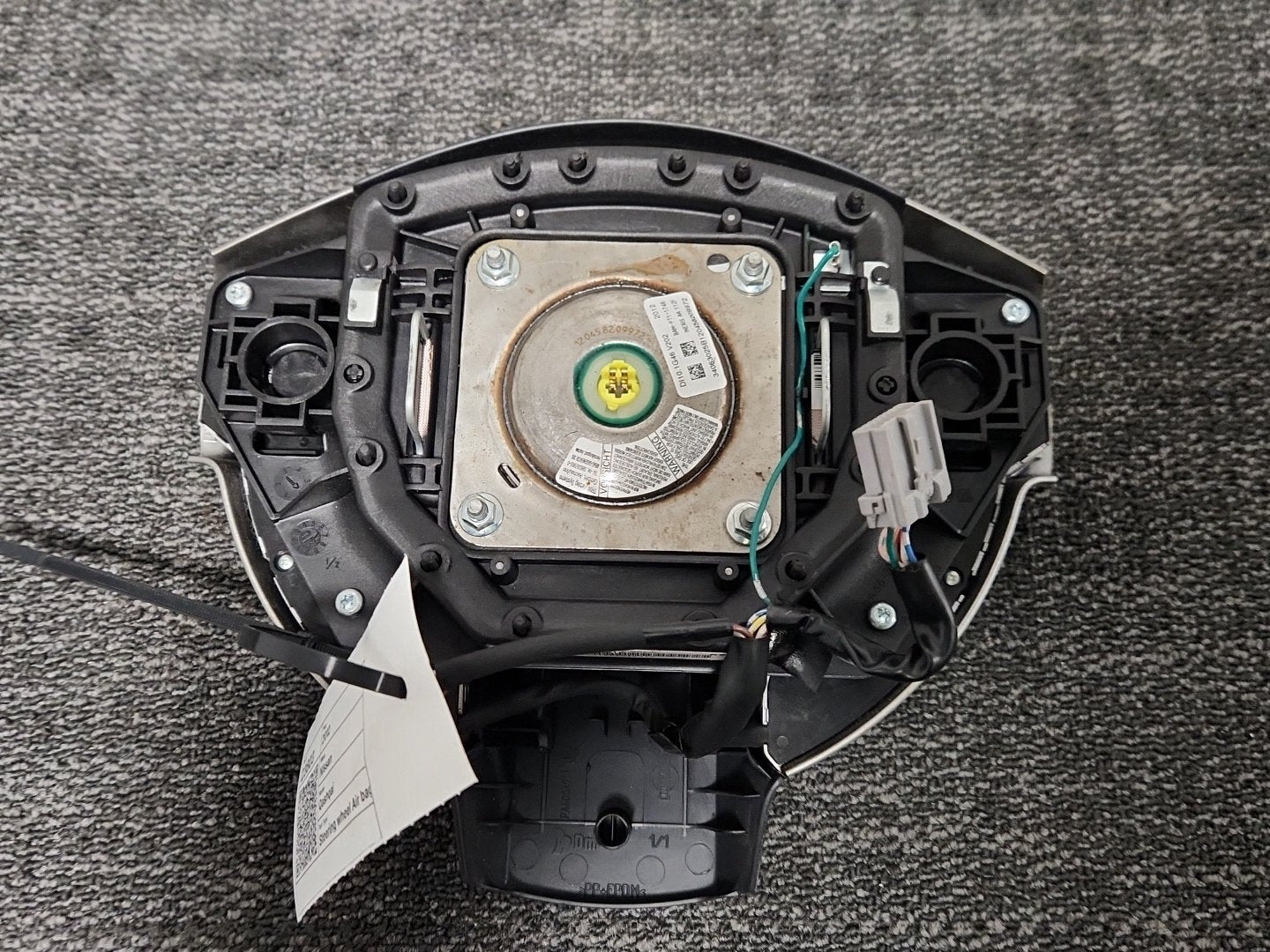 Nissan Qashqai MK1 FL (J10) SUV Genuine Steering Wheel Safetybag 98510BR26D
