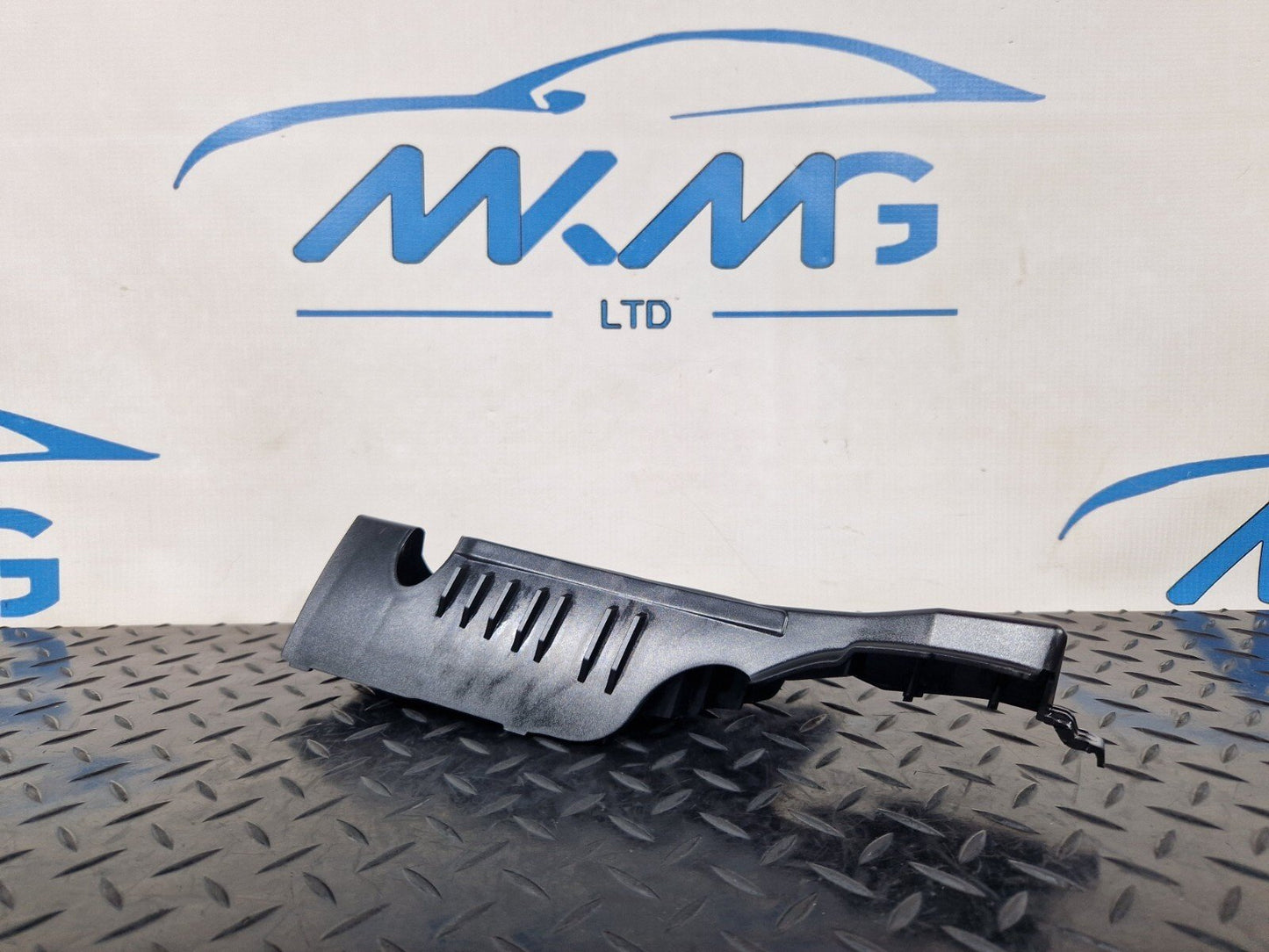16-19 AUDI A4 B9 LEFT SIDE ROOF SRS BRACKET HOLDER 8W5880755