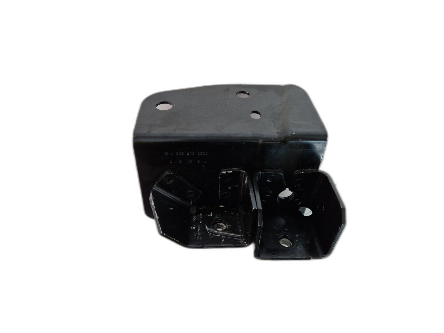 MERCEDES-BENZ C CLASS W205 LEFT MOUNTING BRACKET A2056100330