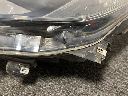 Vauxhall Astra MK6 (J) (A3400) Hatchback Front Left N/S Headlight 13365292