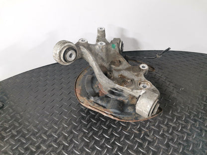 12-18 MERCEDES A B CLA-W176 W246 C117 GENUINE REAR RIGHT O/S WHEEL HUB  A2460406