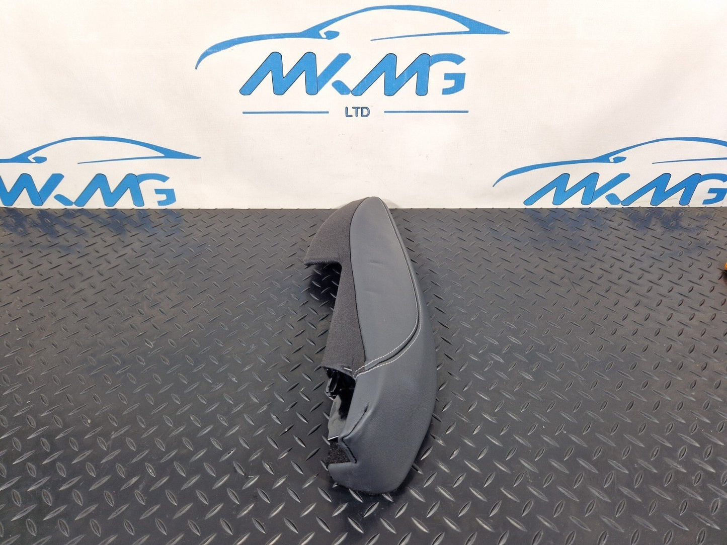 16-24 AUDI A5 F5 GENUINE AUDI A5 SEAT TRIM REAR LEFT 8W785703CGKU