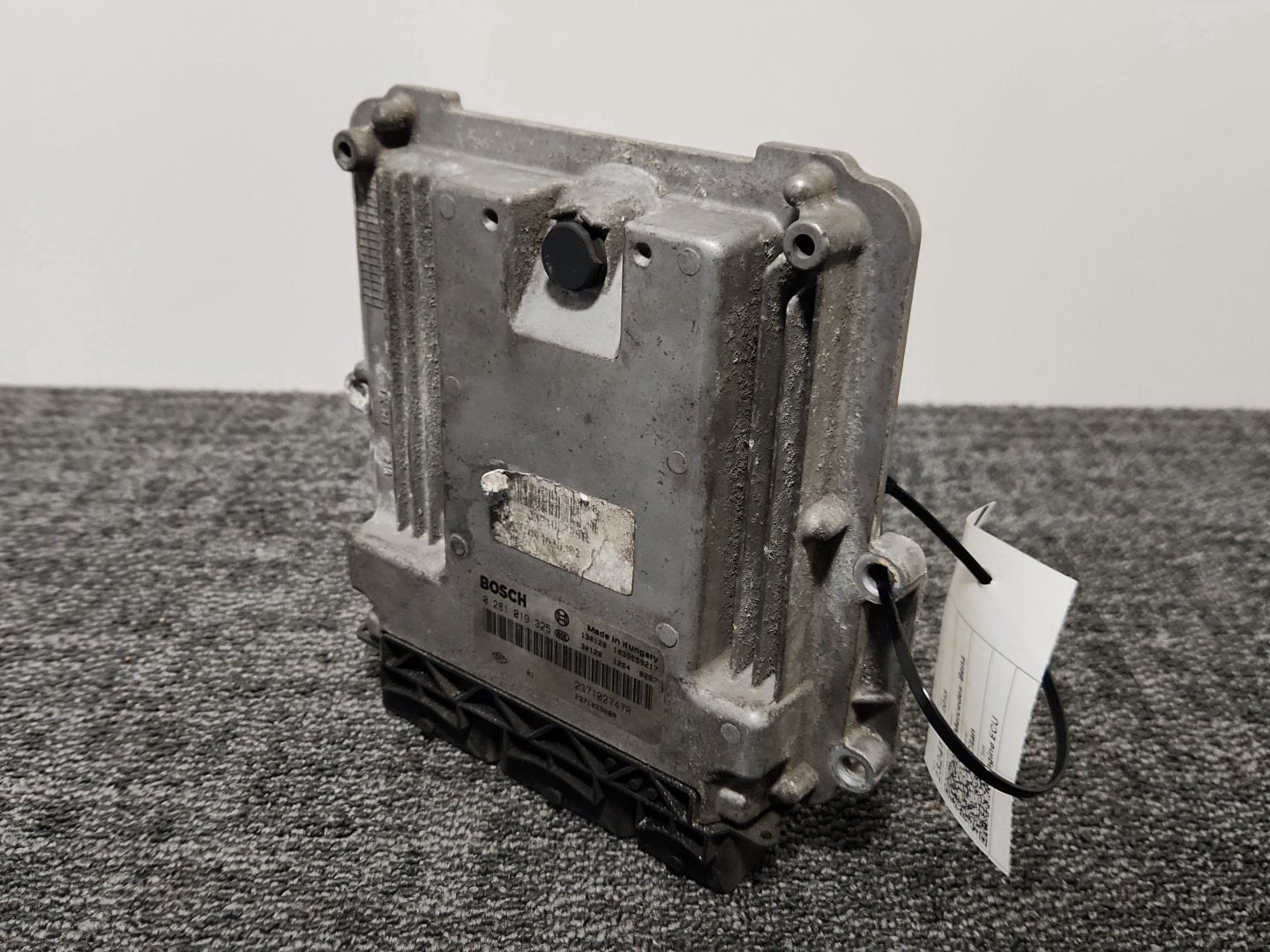 Mercedes-Benz Citan W415 Cargo Van Genuine Engine Control Unit ECU 237102747R