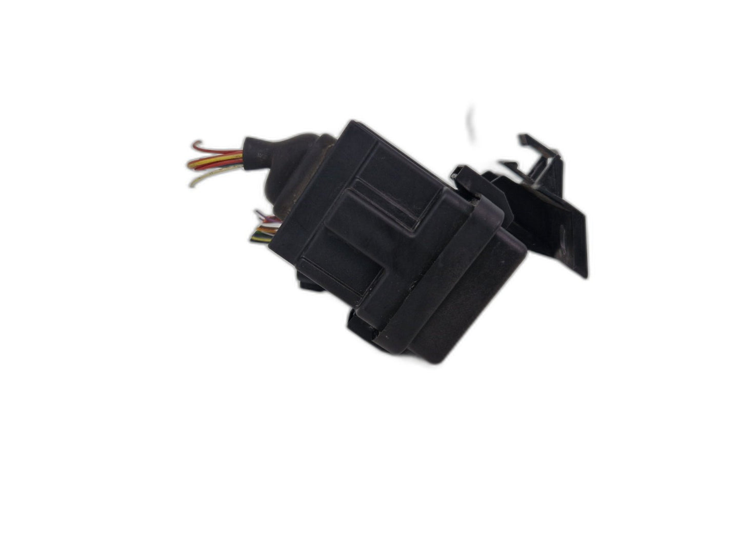 AUDI A4 B9 GENUINE GLOW PLUG CONTROL RELAY COVER CAP 8W0907599