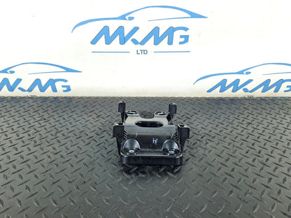 14-19 LAND ROVER L550 DISCOVERY SPORT CENTRE CONSOLE MOUNT BRACKET FK72048B38A