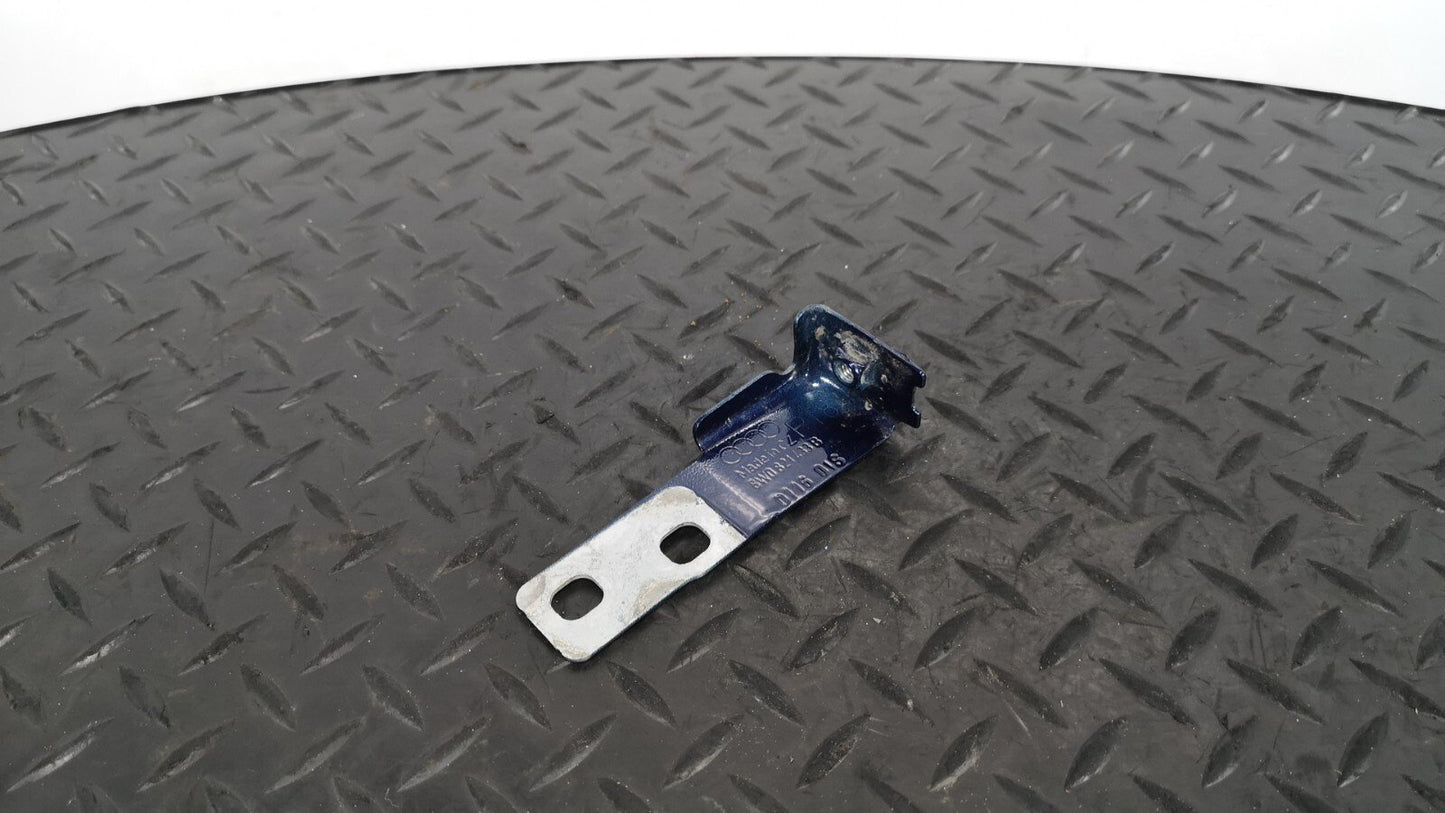 16-19 AUDI A4 B9 S-LINE GENUINE FRONT LEFT PASSENGER SIDE WING BRACKET 8W0821433