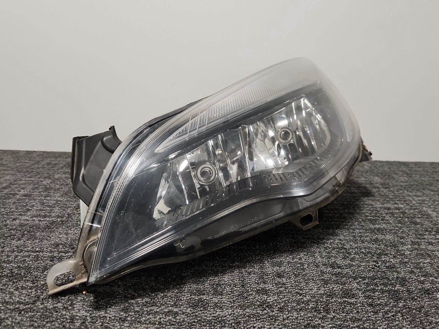Vauxhall Astra MK6 (J) (A3400) Hatchback Front Left N/S Headlight 1LG010011-17