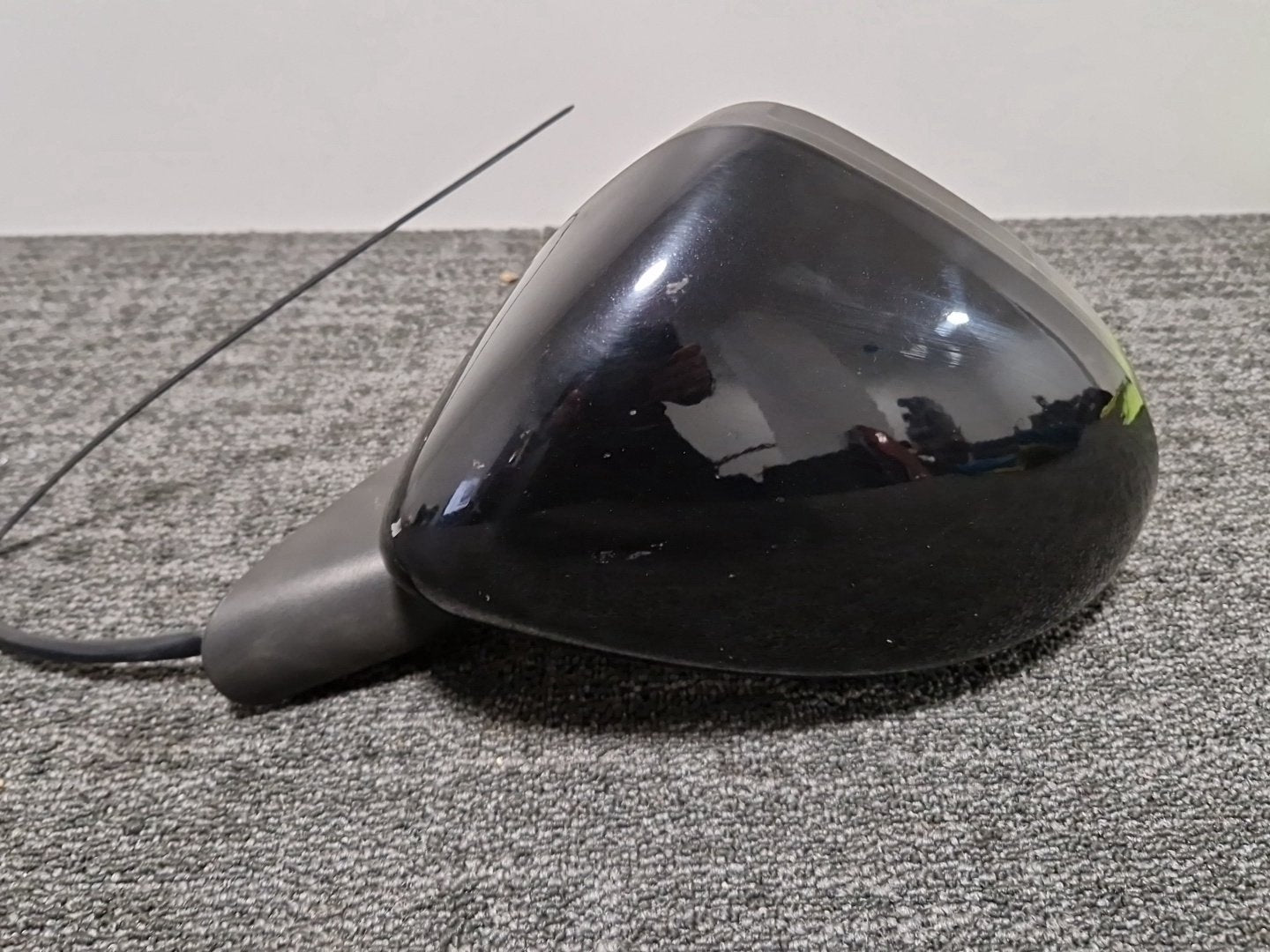 Vauxhall Corsa MK3 (D) (4400) Hatchback Left Wing Mirror in Black Sapphire GBG