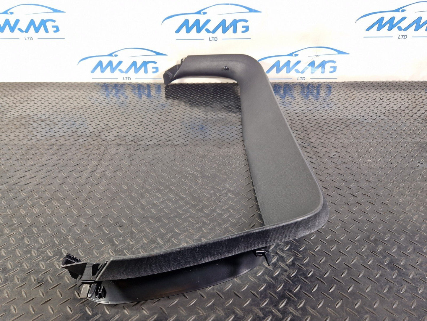 19-ON MERCEDES BENZ B CLASS W247 REAR TAILGATE WINDOW FRAME TRIM A2477402500