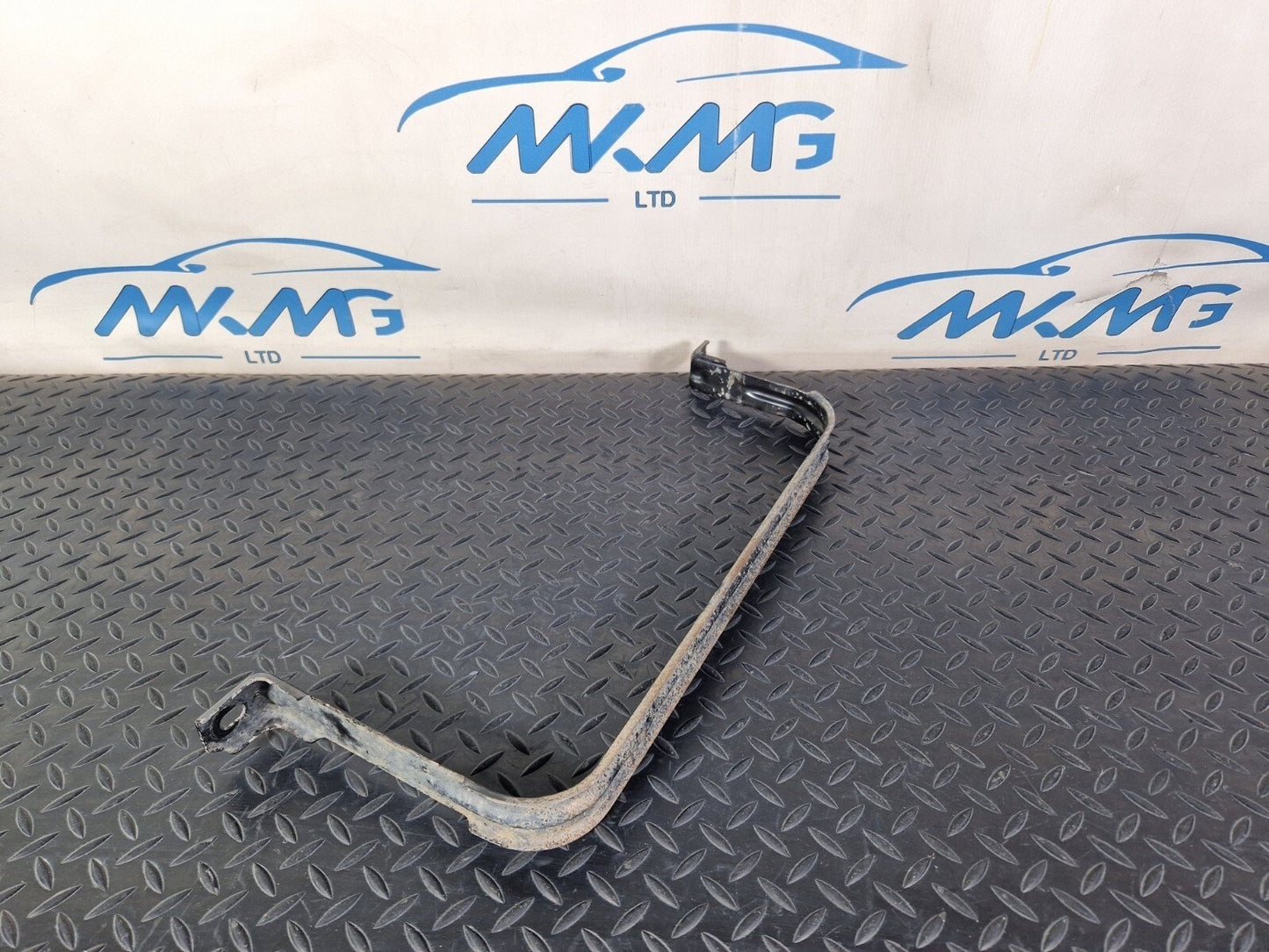 18-ON MERCEDES BENZ SPRINTER W907 FUEL TANK TENSIONER HOLDER STRAP A9074750000