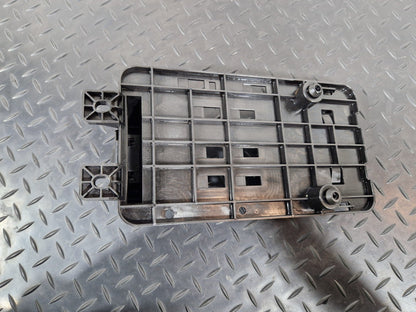 14-23 MERCEDES BENZ VITO W447 GENUINE CAN BUS HUB HOLDER A4475452040