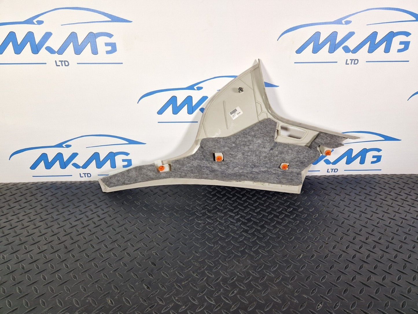14-21 MERCEDES BENZ C200d W205 D PILLAR TRIM PASSENGER SIDE A2056908703