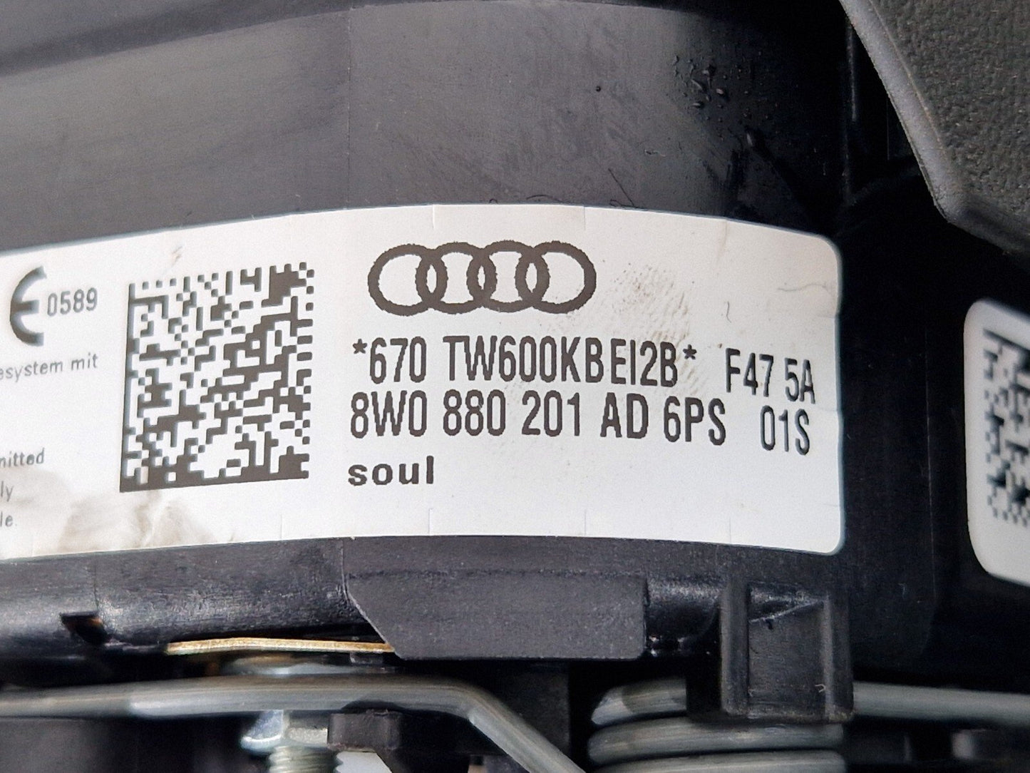 16-19 AUDI A4 B9 STEERING WHEEL AIRBAG 8W0880201AD