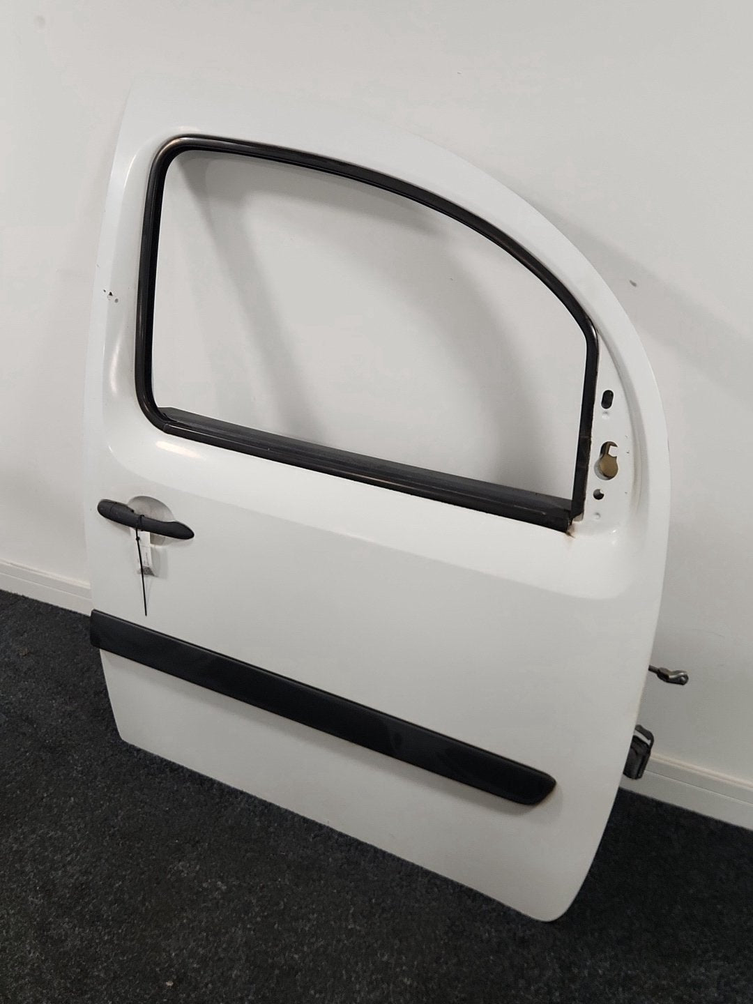 Mercedes Citan W415 Cargo Van Front Right O/S Complete Door in Arctic White 9147