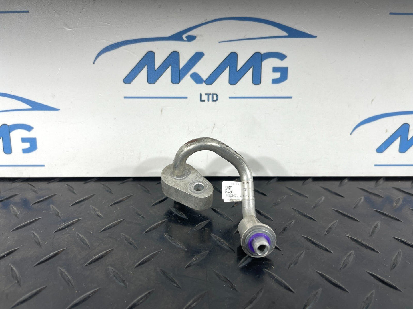 14-21 MERCEDES BENZ C350e W205 Air Conditioning Coolant Pump Line A2058307901