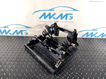 13-23 RANGE ROVER SPORT L494  CENTRE CONSOLE BRACKET MOUNT DK62-04268-A