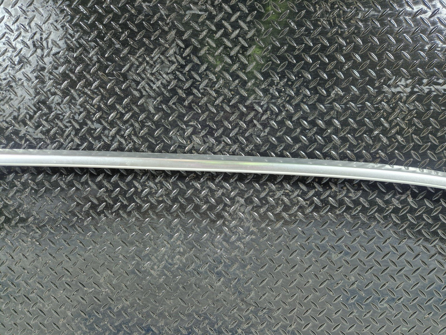 11-19 MERCEDES BENZ ML W166 GENUINE ROOF RACK RAIL A1668900493