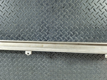 14-23 MERCEDES BENZ VITO W447 MIDDLE LEFT SLIDING DOOR RUNNER GUIDE A4477662100