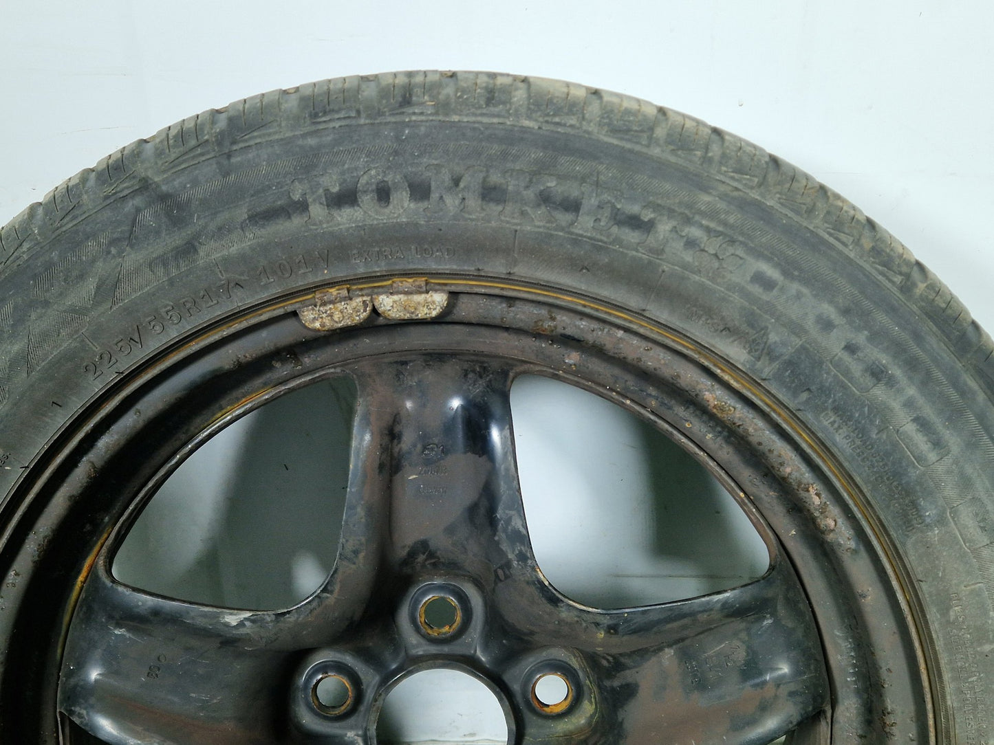 Ford C-Max MK1 17" Alloy Wheel with Tyre 4mm 225/55/17