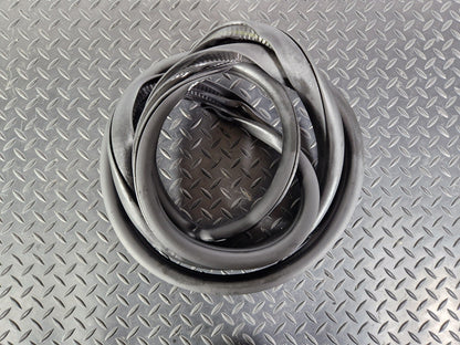 14-21 MERCEDES BENZ C220d W205 FRONT DOOR LEFT SIDE RUBBER SEAL A2056970051