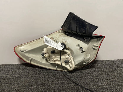 Vauxhall Astra MK6 (J) (A3400) Genuine Rear Right O/S Outer Tail Light 1090098