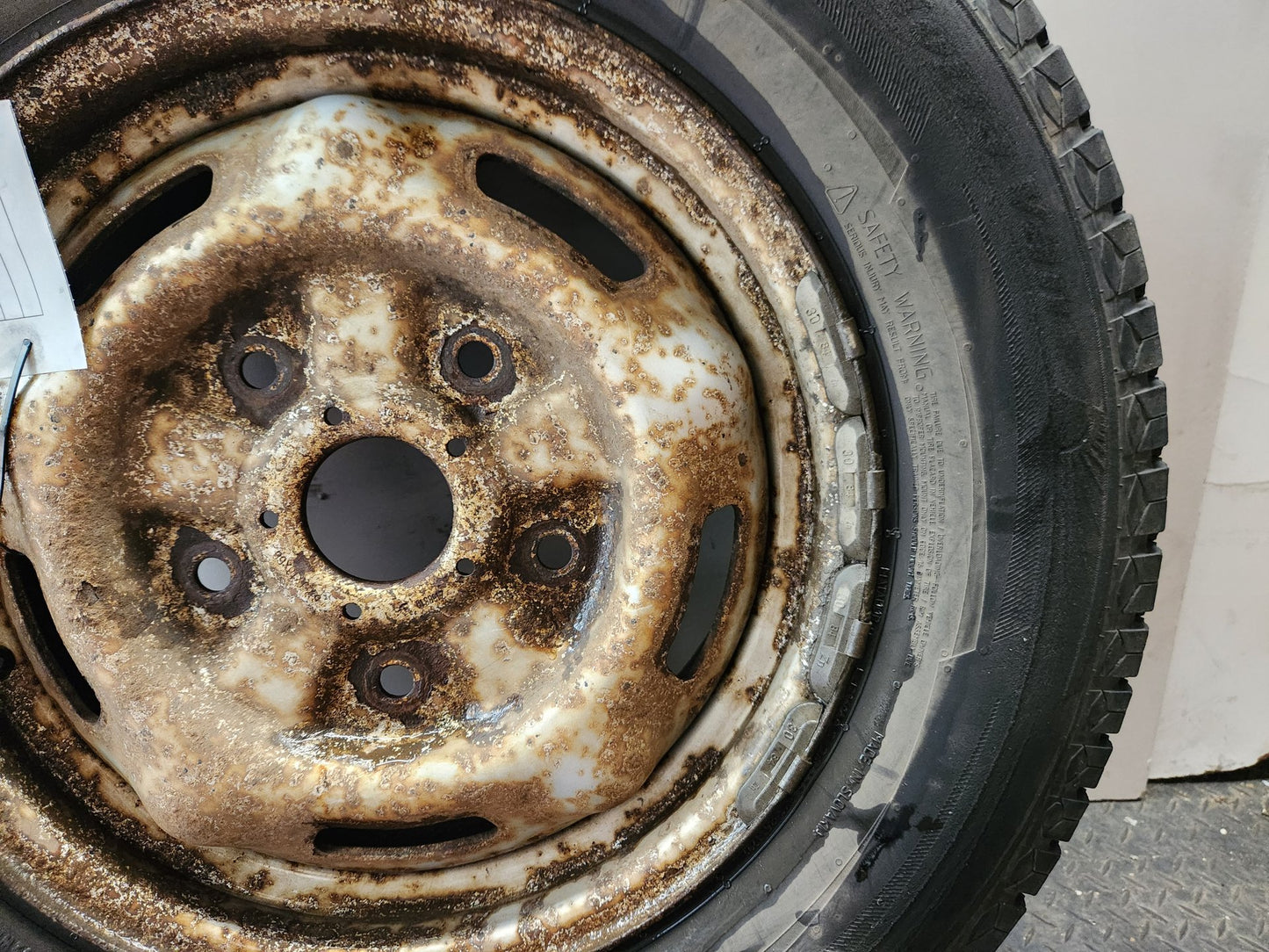 Ford Transit MK6 (V185) Cargo Van Steel Wheel with Tyre 215/75/16 ~6mm