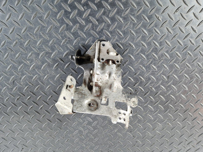 06-14 MERCEDES BENZ SPRINTER W906 2.2 CDI REAR MOUNT BRACKET SUPPORT A6510900741