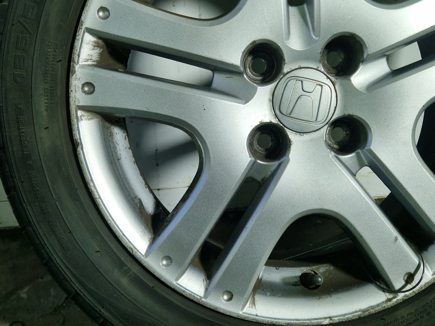 Honda Jazz 16" Alloy Wheel with Tyre ~5mm 185/55/16 SAA560C