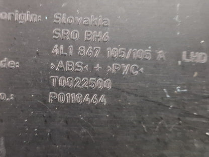 AUDI Q7 4L GENUINE FRONT LEFT  DOOR CARD PANEL 4L1867105A
