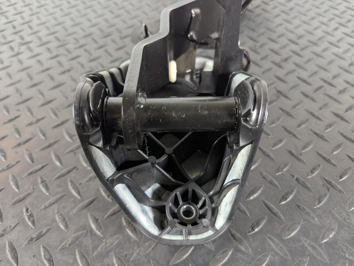 11-19 MERCEDES BENZ ML W166 GENUINE BRAKE PEDAL A1662920101