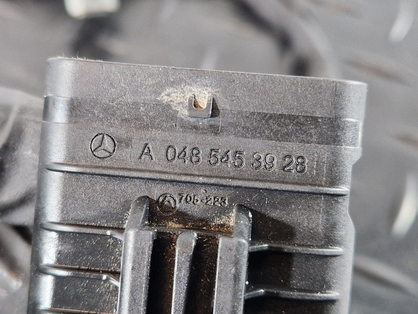 16-19 MERCEDES BENZ GLE W166 WIRING LOOM PLUG CONNECTOR A0485453928