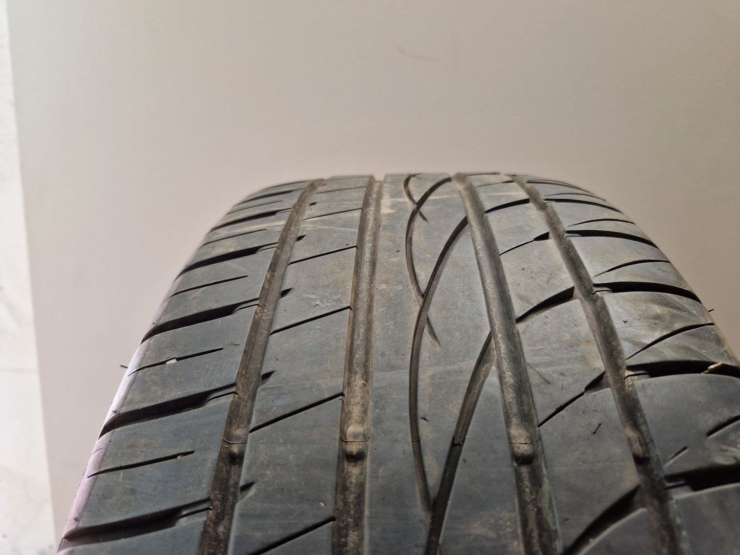 Audi A5 S-Line 18" Alloy Wheel with Tyre 235/50/18 8W0601025DE ~5mm