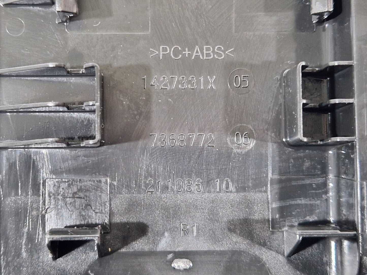 BMW Unknown Part Type 7368772