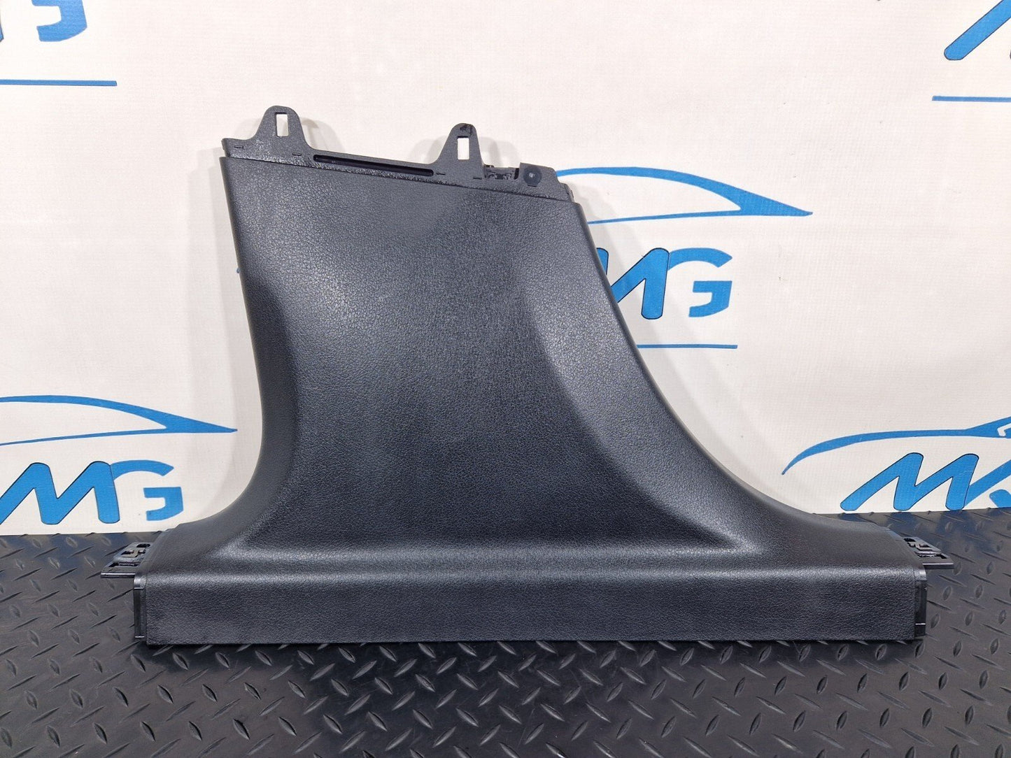 19-ON MERCEDES BENZ CLA C118 GENUINE LEFT SIDE B PILLAR TRIM COVER A1186920300