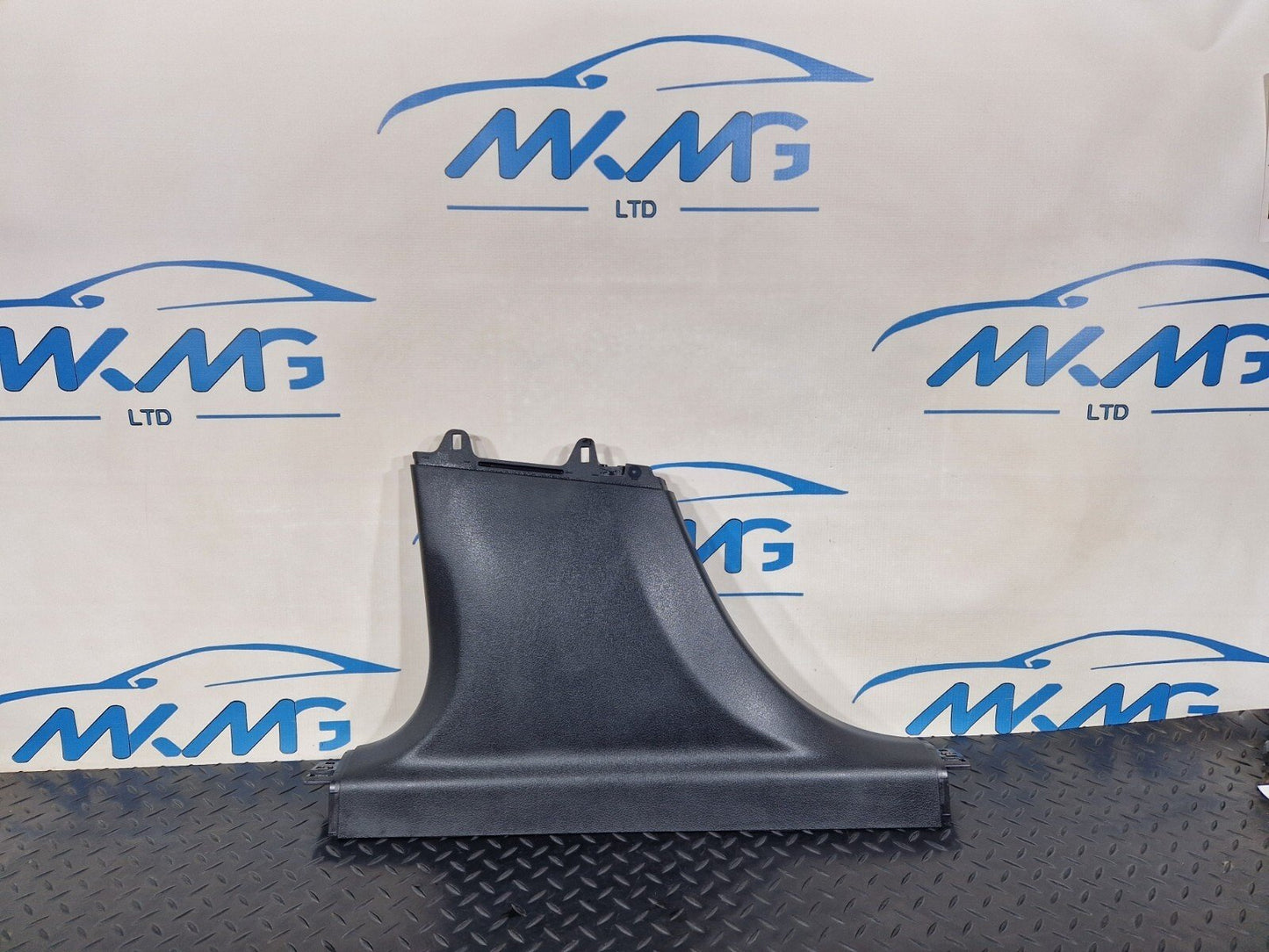 19-ON MERCEDES BENZ CLA C118 GENUINE LEFT SIDE B PILLAR TRIM COVER A1186920300