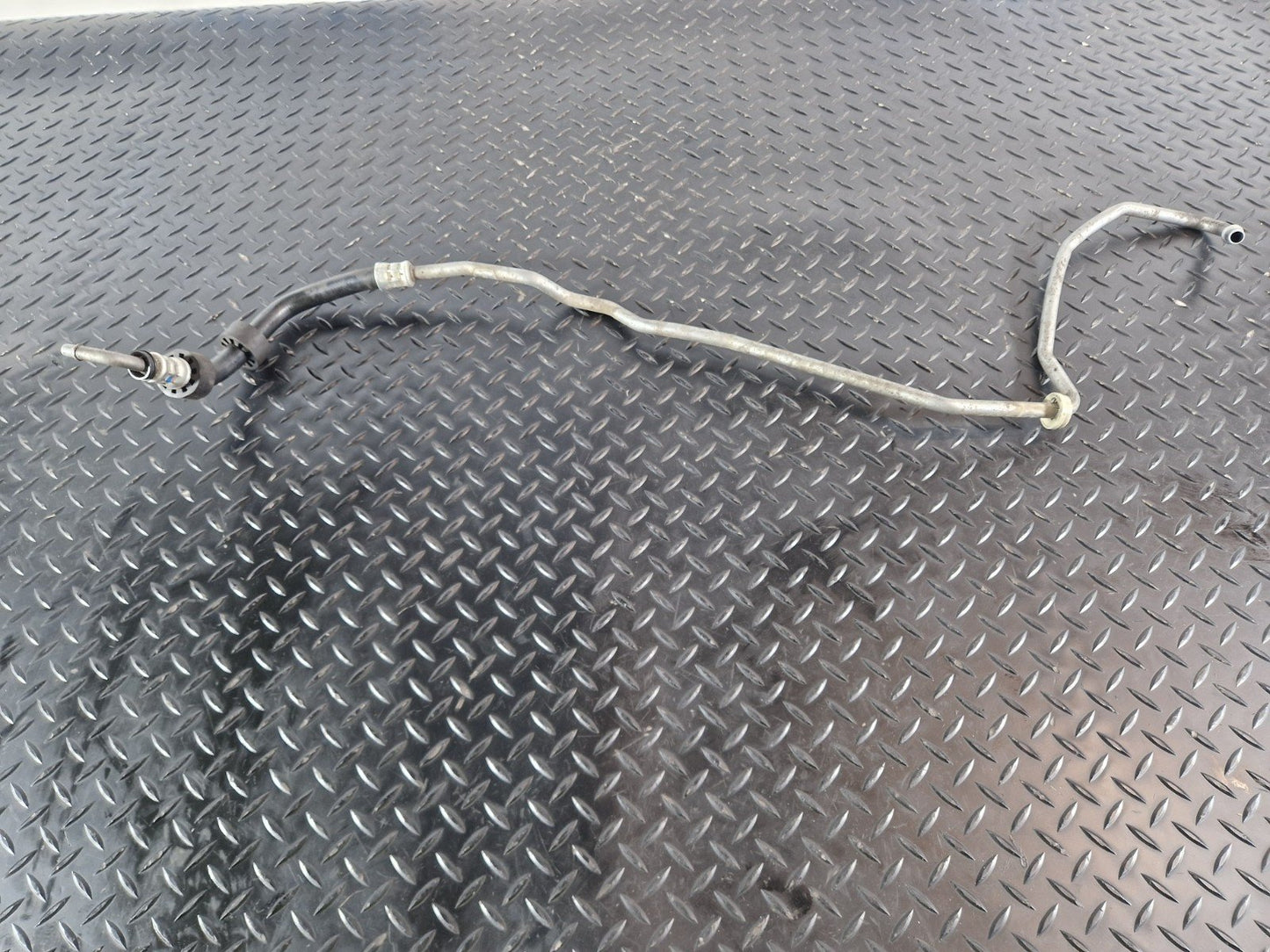 16-22 MERCEDES BENZ X253 TRANSMISSION OIL COOLING LINE PIPE A6511808330