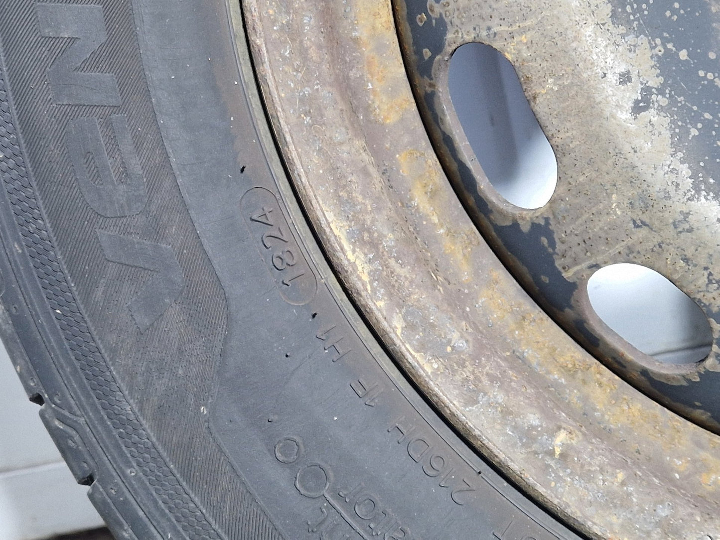 15" Space Saver Alloy Wheel 195/65/15