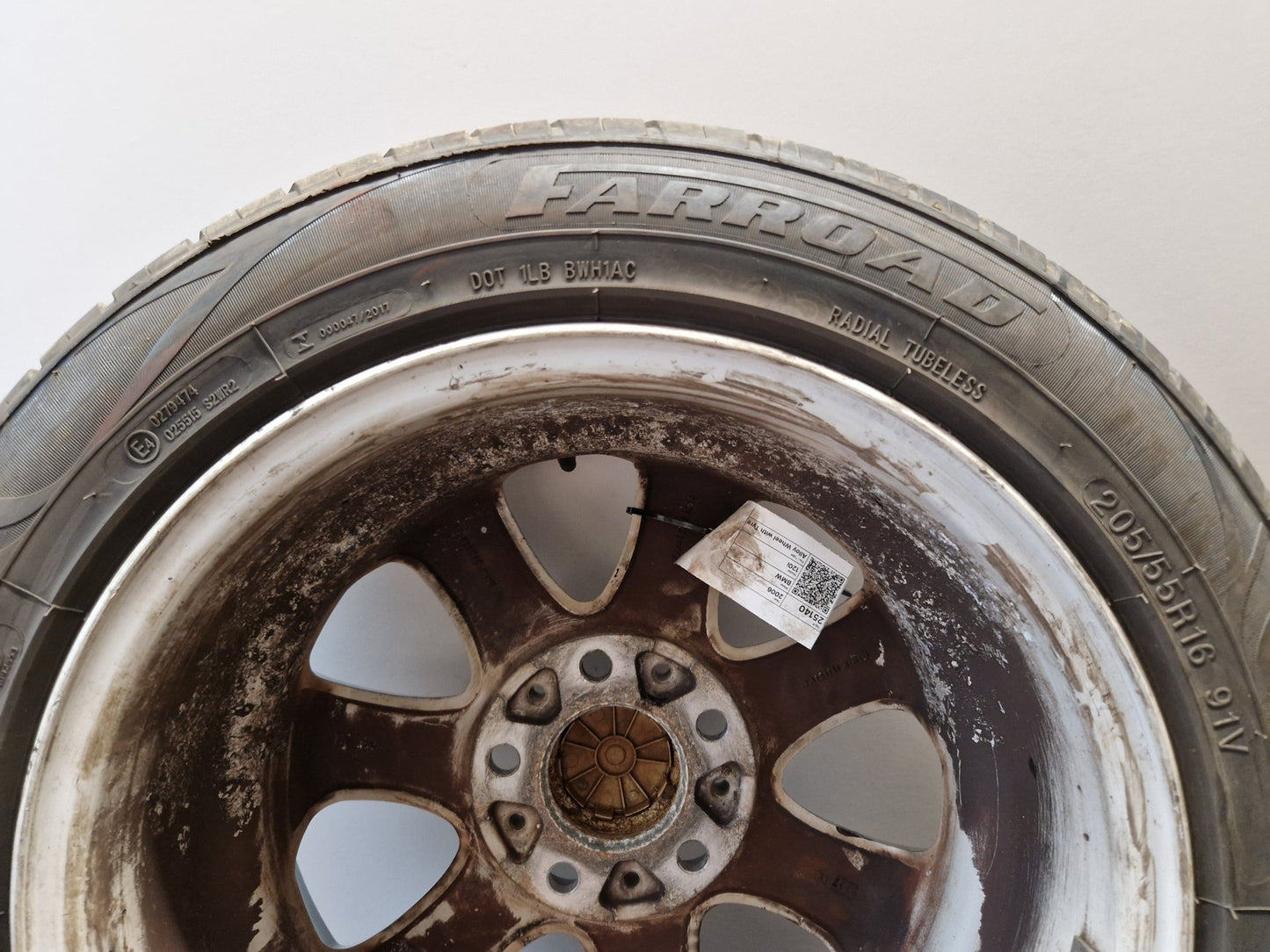 BMW 120i E87 16" Alloy Wheel with Tyre 205/55/16 ~3mm