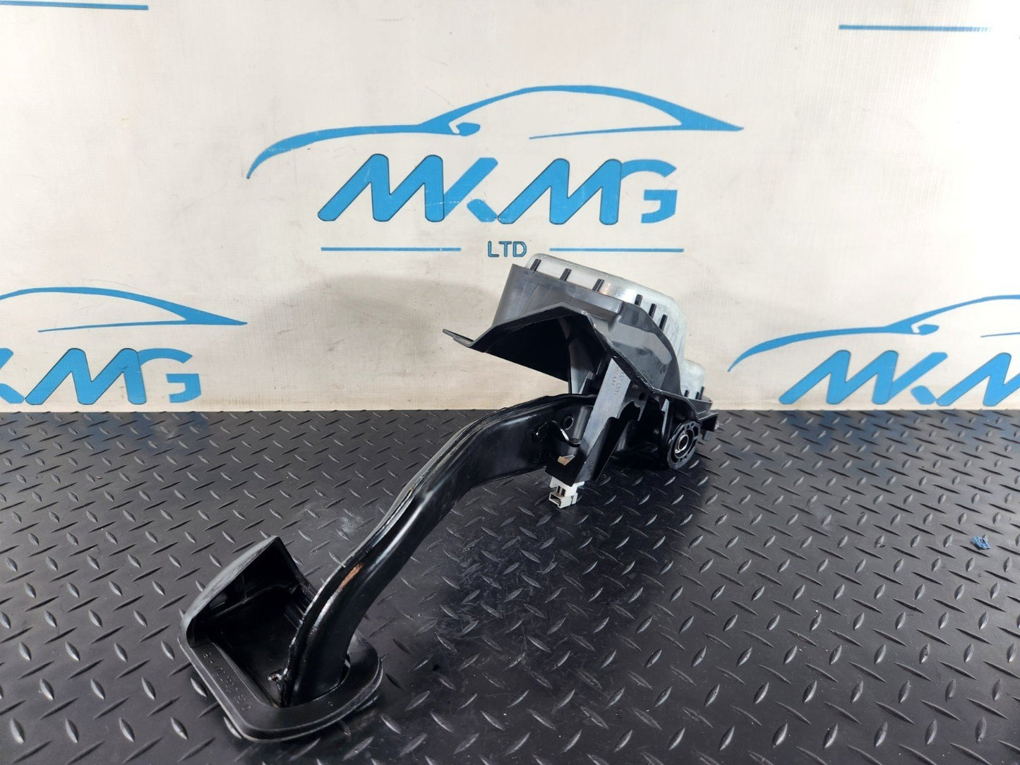 16-22 MERCEDES BENZ X253 GENUINE BRAKE PEDAL A1702900182 A2052900000