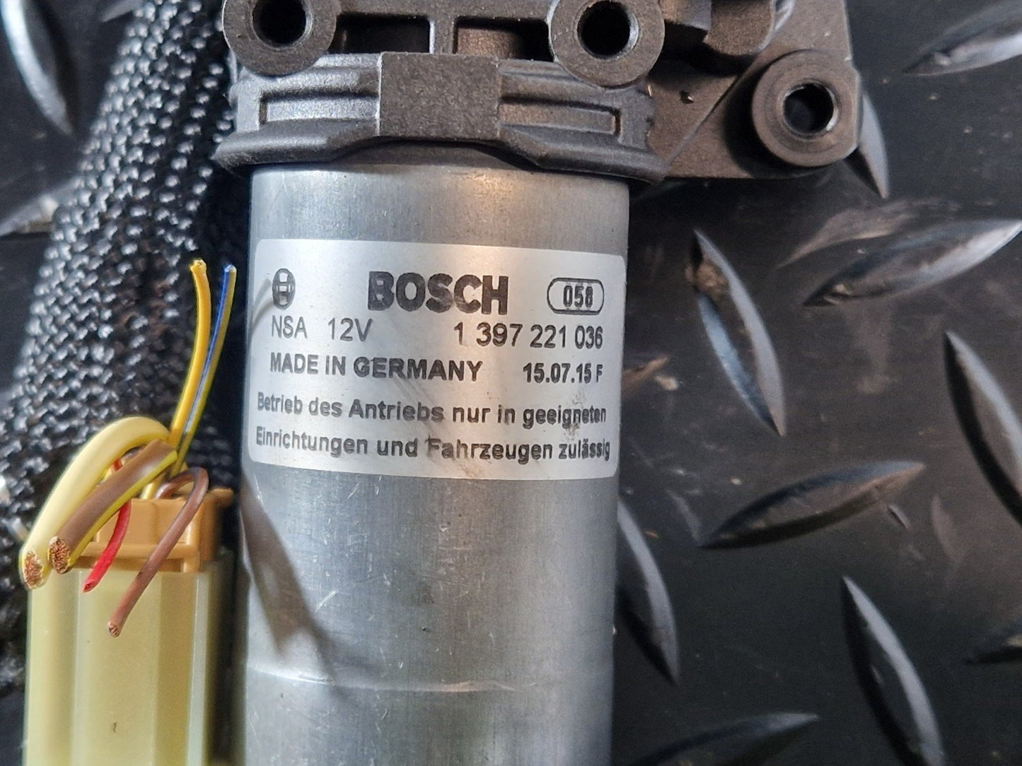 16-20 AUDI Q7 4M GENUINE LEFT N/S POWERED HATCH STRUT SHOCK 1397221036