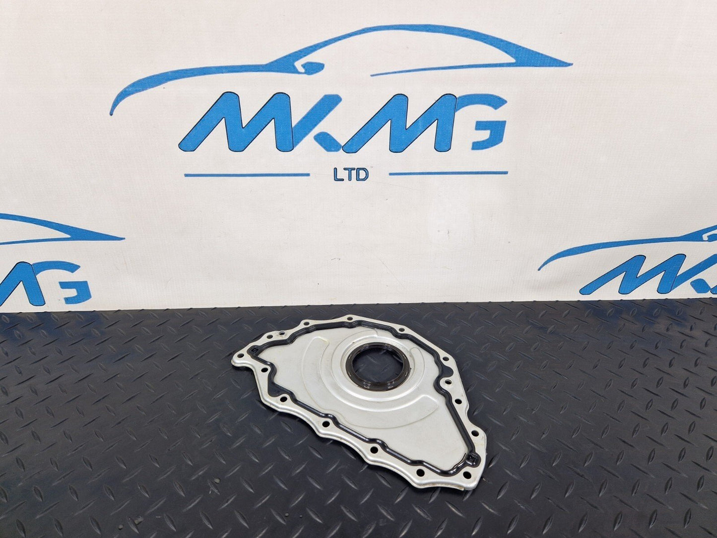 19-ON MERCEDES BENZ B CLASS W247 DIESEL TIMING BELT COVER CAP A2540100301