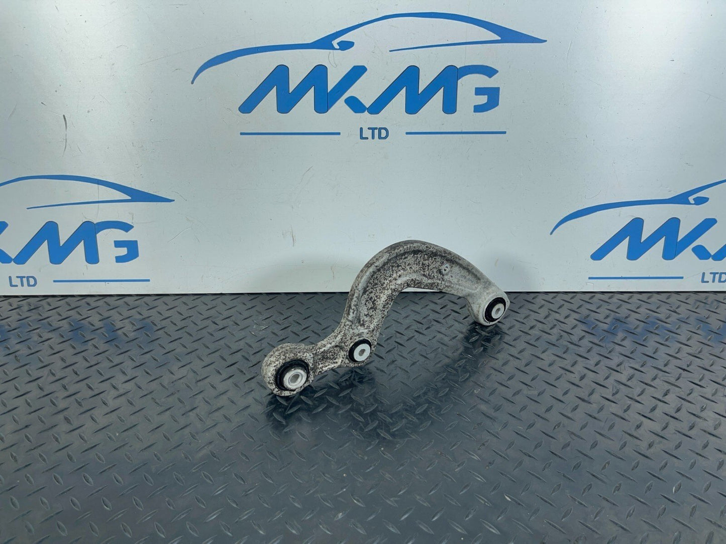 GENUINE AUDI A4 B9 A5 S5 F5 REAR LEFT OR RIGHT CONTROL ARM 8W0505361E