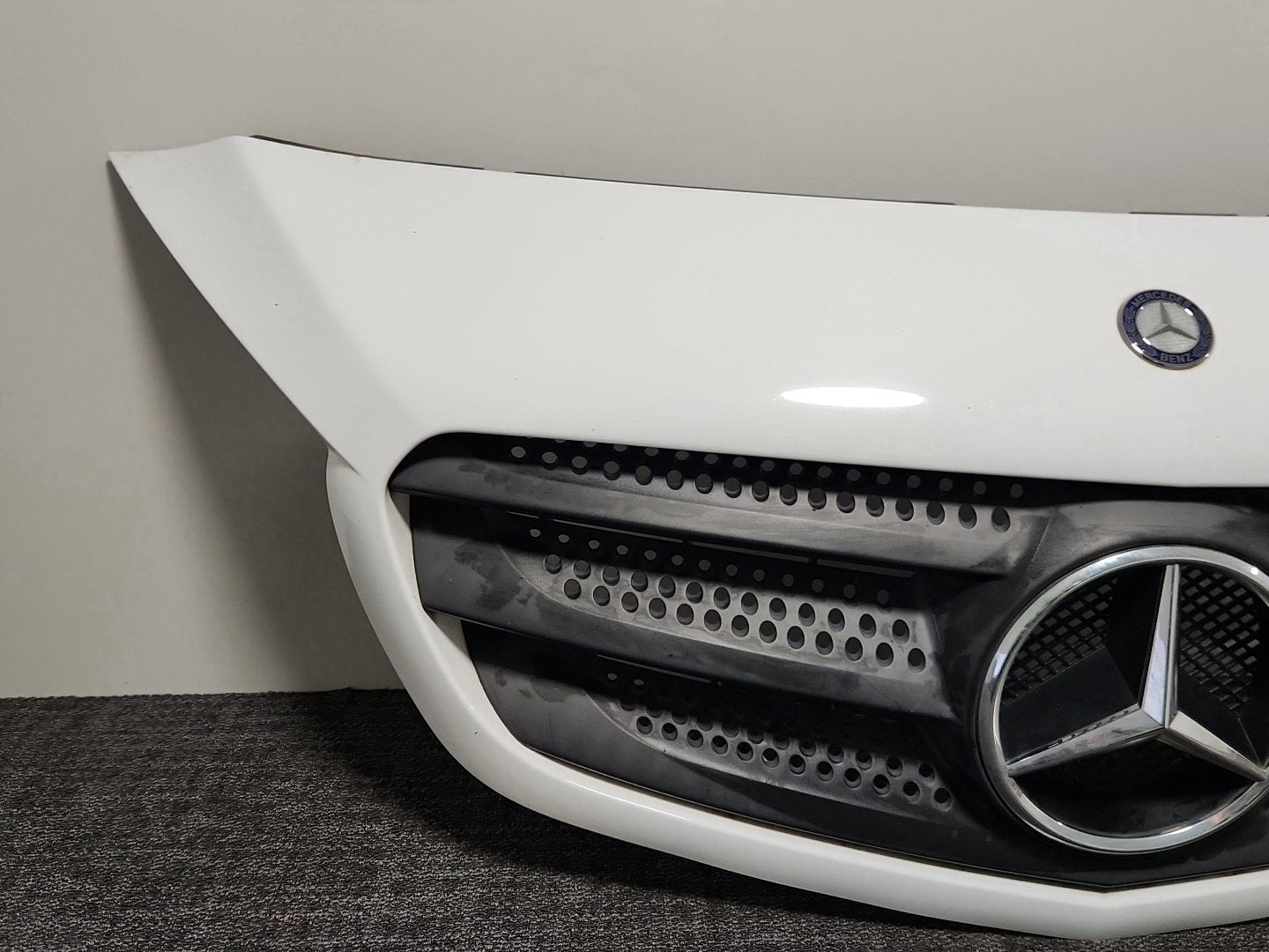 Mercedes-Benz Citan W415 Cargo Van Bumper Grille in Arctic White A4158880023