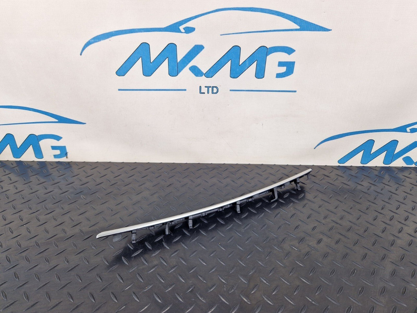 12-17 AUDI S5 CONVERTIBLE GENUINE OEM REAR RIGHT UPPER TRIM STRIP 8F0867420