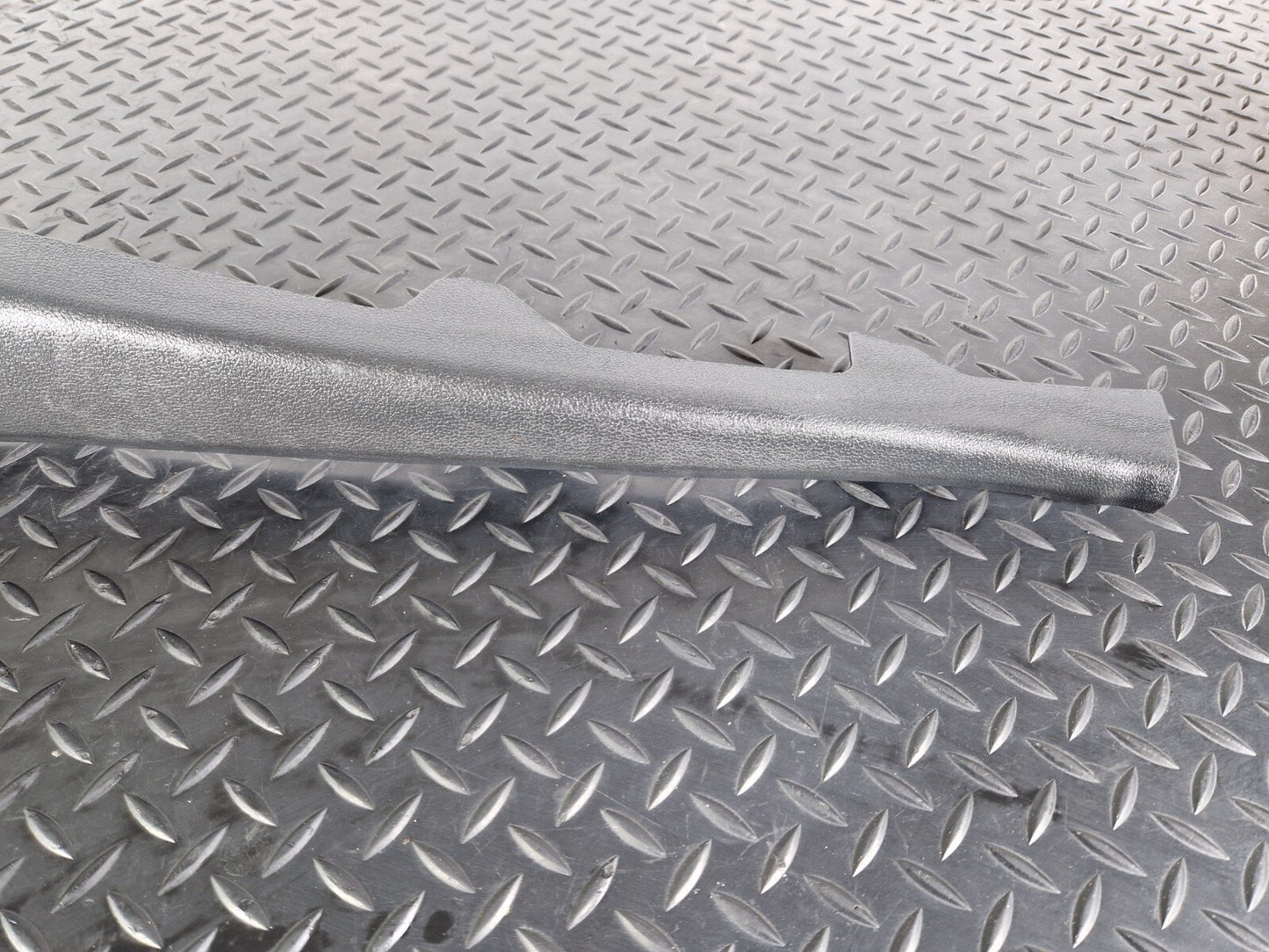 16-19 AUDI A4 B9 S-LINE GENUINE REAR LEFT INTERIOR SILL PLATE TRIM 8W0867767A