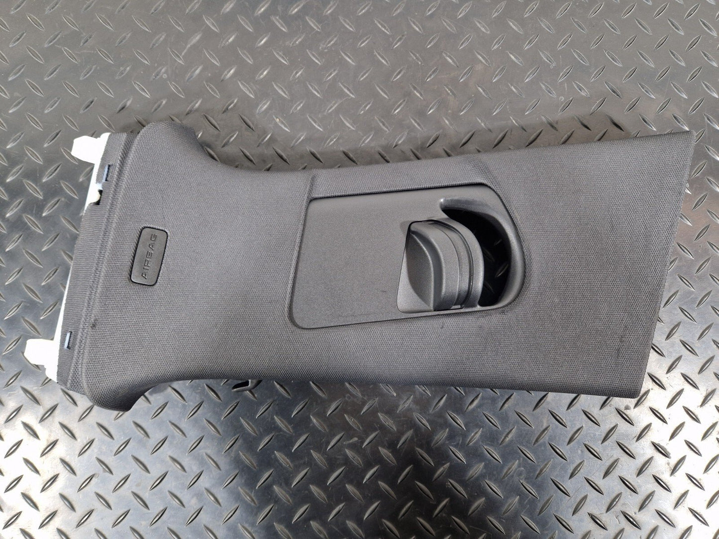 16-19 AUDI A4 AVANT B9 S-LINE LEFT PASSENGER SIDE B-PILLAR TRIM COVER 8W0867243